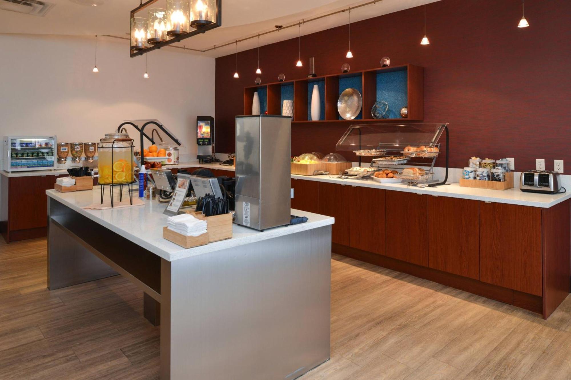 Springhill Suites By Marriott Oklahoma City Airport Bagian luar foto